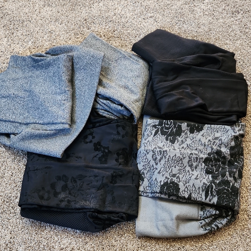 Assorted Black and Gray Leggings